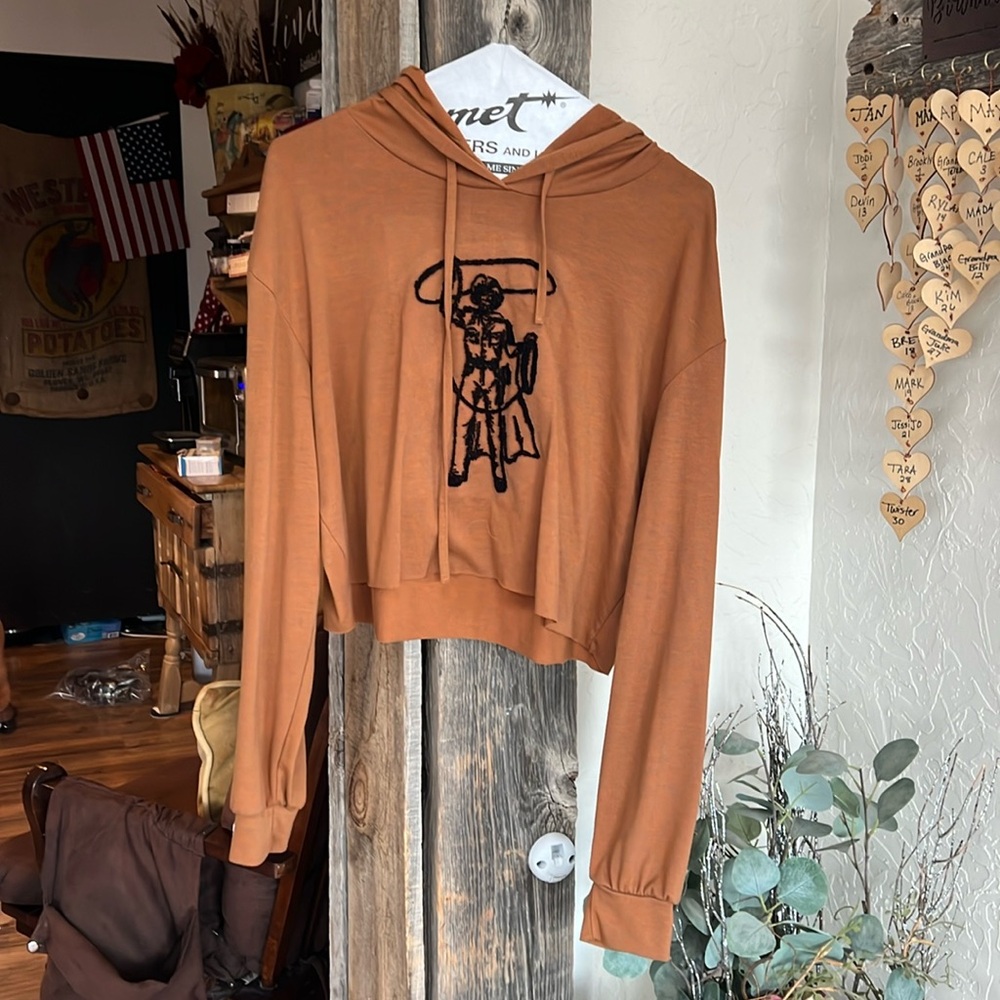 Two fly cropped hoodie. Cowboy
